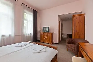 Hotel Branik Prag 3*,